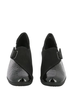 Online Women Slip-Ons