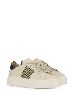 Online Women Sneakers