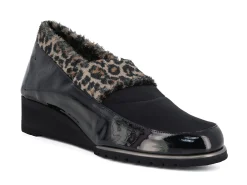 New Women Slip-Ons