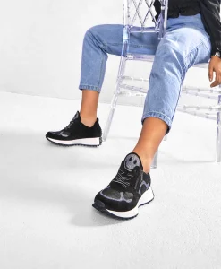 Outlet Women Sneakers